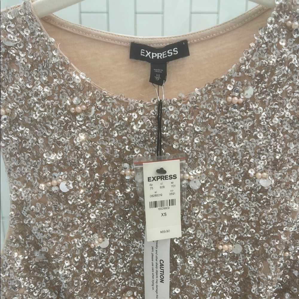 NWT Express Women's Sequin Tank Top - Picture 2 of 3